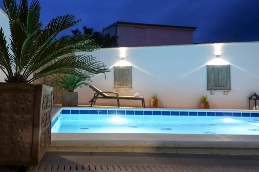Apartment Vala, 4*, Sea View & Private Heated Pool Pridraga Экстерьер фото