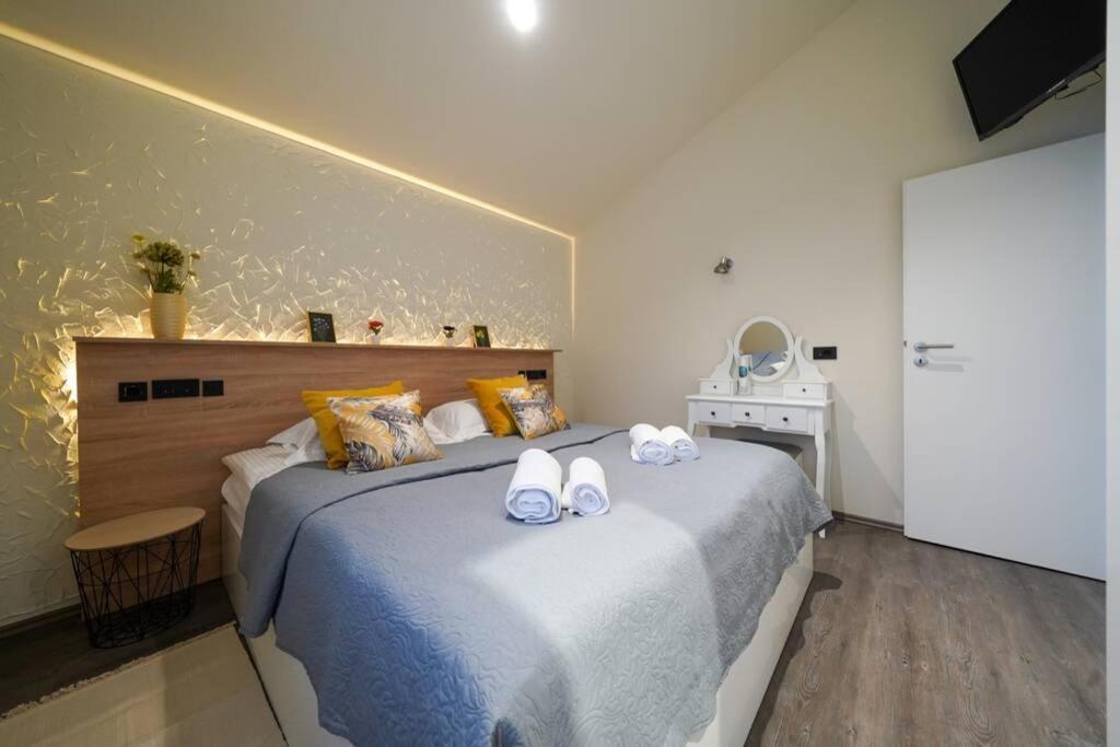Apartment Vala, 4*, Sea View & Private Heated Pool Pridraga Экстерьер фото