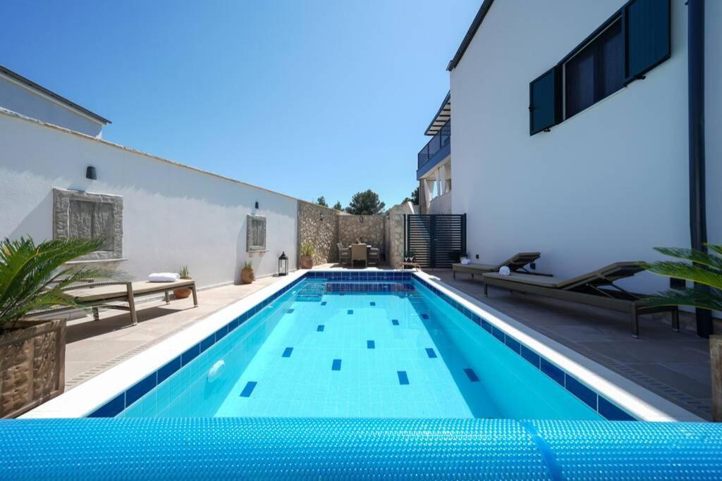 Apartment Vala, 4*, Sea View & Private Heated Pool Pridraga Экстерьер фото